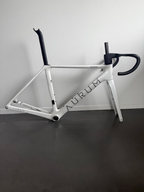 Magma frameset en cockpit Arctic White